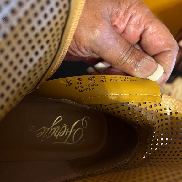 Ladies Boot - Picture 8 of 8